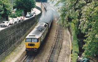 train-line-Aberdeen